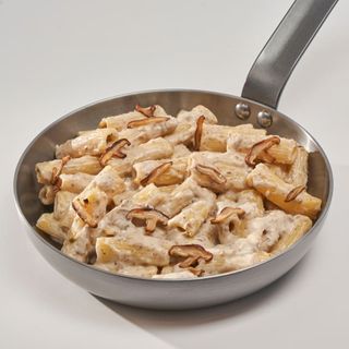 Pasta con salsa ai Funghi e Tartufo