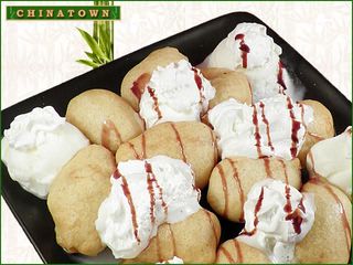 Паниран банан със сладолед и сметана