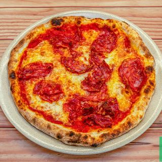 Pizza Salami Piccante