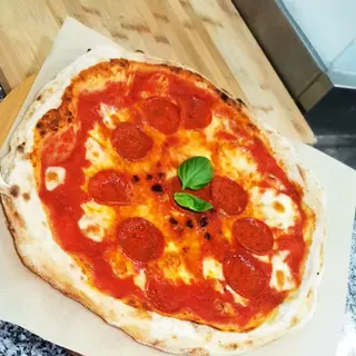 Stand Pepperoni