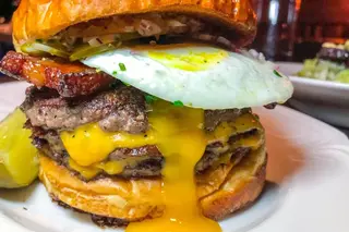 Cheeseburger à Cheval