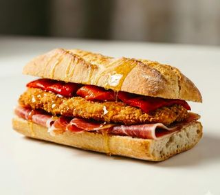 Bocadillo Mixto Capón