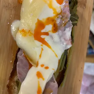 Tosta de lacón 