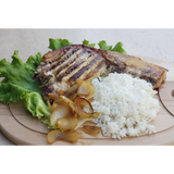 Хайдушка свинска пържола с ориз и печен лук. (450г)