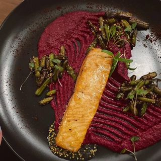 Філе лосося (180г/150г/30г)