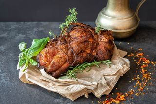 Cotlet de porc gătit la gratar+ garnitura la alegere