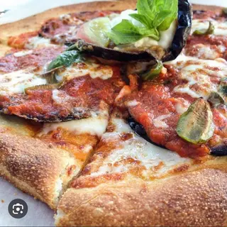 Pizza Clásica Redonda Parmigiana