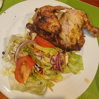 Pollo con ensalada 