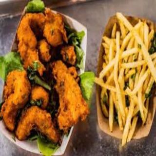 Pakora De Pollo Con Patatas Y Refresco