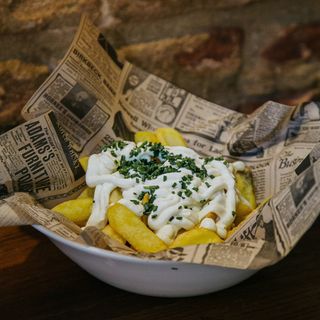 Ración De Patatas Alioli