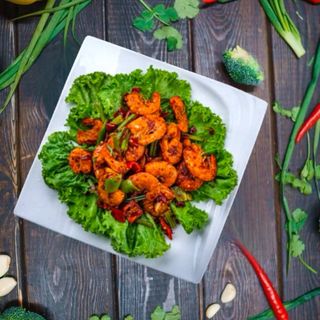 Жареные креветки острые (400г)