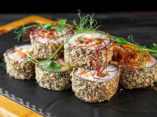 Гарячий ролл з вугрем (270 гр)