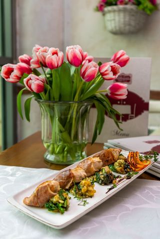 Пилешко филе със сирене и спанак (300г)