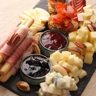 Prosciutto, salami & cheese