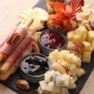 Prosciutto, salami & cheese