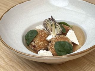 Курячі мітболи з кармельним сиропом