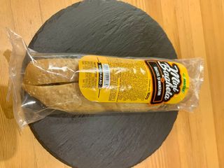 Baghetă cu şniţel şi murături