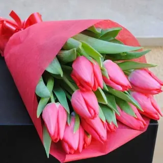 Ramo 10 tulipanes ROSA