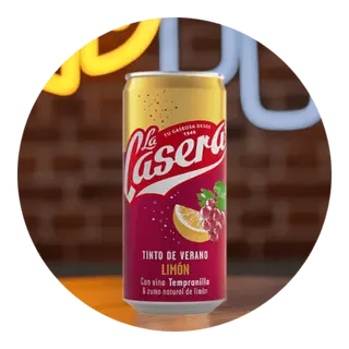 Tinto de verano con limón "La Casera"