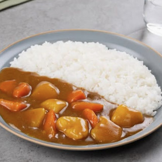 Arroz con curry vegetal