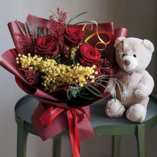 Bouquet di Rosa ,Mimosa E Peluche