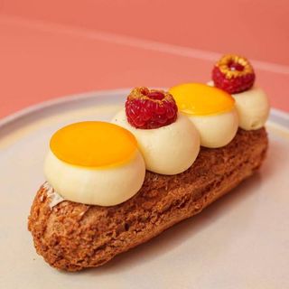 Éclair de Maracujá e Framboesa