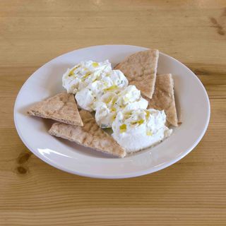 Пикантна разядка / Spicy appetizer (250г)