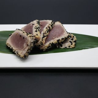 124. Tonno tataki
