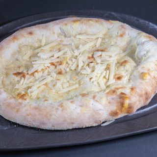 Foccacia cu Usturoi si Parmezan 200 Gr.