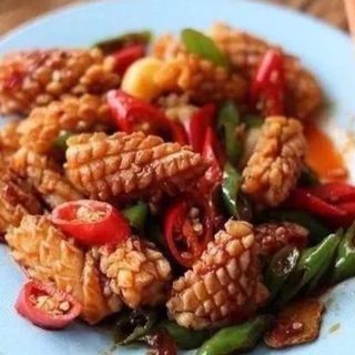 52. Calamares Con Salsa Picante