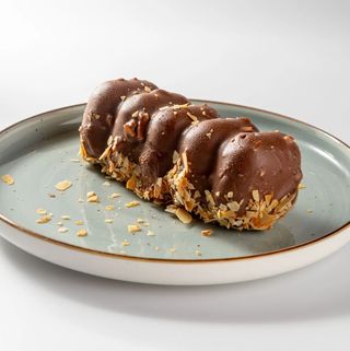 Торт Сникерс