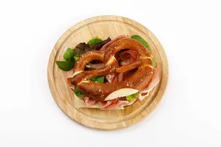 New brezel di Bavaria farcito