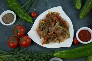 Салат "Фунчоза с мясом"