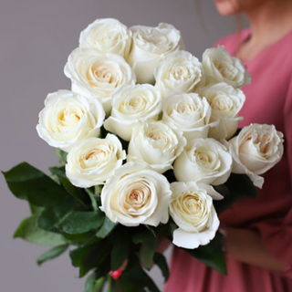 Bukiet 9 białych róż EKWADOR 