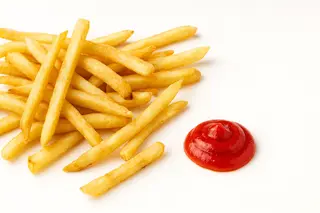 Frytki z sosem