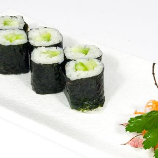 H004.Hosomaki cetriolo