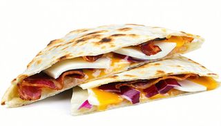 23. Pancetta affumicata, zola, mozzarella e radicchio rosso