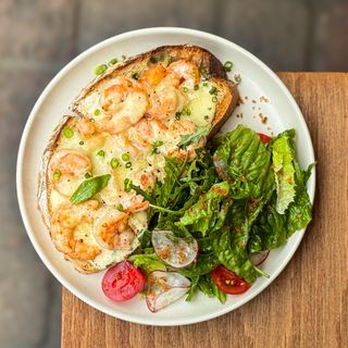 Сендвіч з креветками в соусі Альфредо