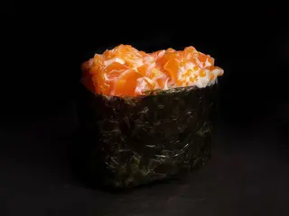 ГУНКАН ЛОСОСЬ (35g)