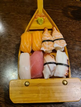 Nigiris Variados (8 uds.)