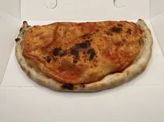 Calzone 4 formaggi