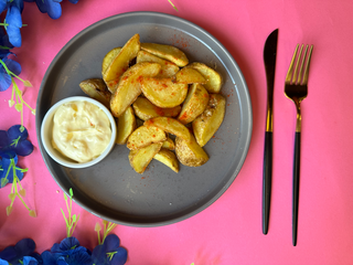 Картопля по-селянськи з чесночним соусом 100/30