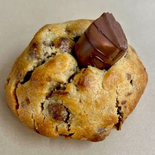 Kinder Bueno and Nutella cookie