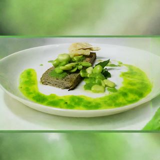 Fave, pane e insalata