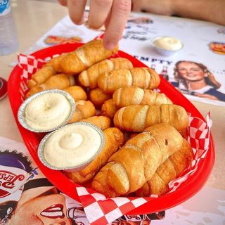 20 CheeseRolls 