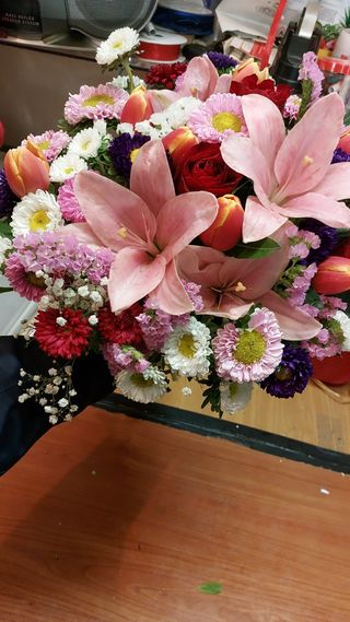 Bouquet di Rose e Gerbere 7 Rose e 5 Gerbere