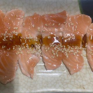 S65 Tataki salmone