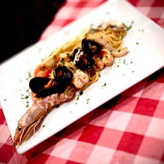 SPAGHETTI ALLA CHITARRA CON MARISCO