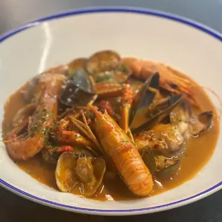 Zarzuela Caravista De Pescados Y Mariscos
