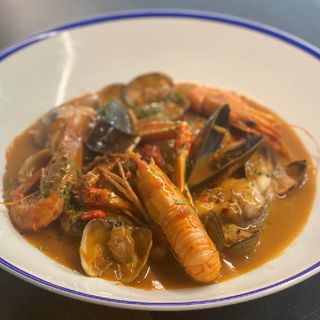 Zarzuela Caravista De Pescados Y Mariscos